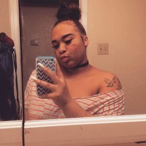 Meet your Posher, Alesha